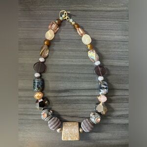 Jesse James beaded necklace. 19 inches total length with toggle clasp.